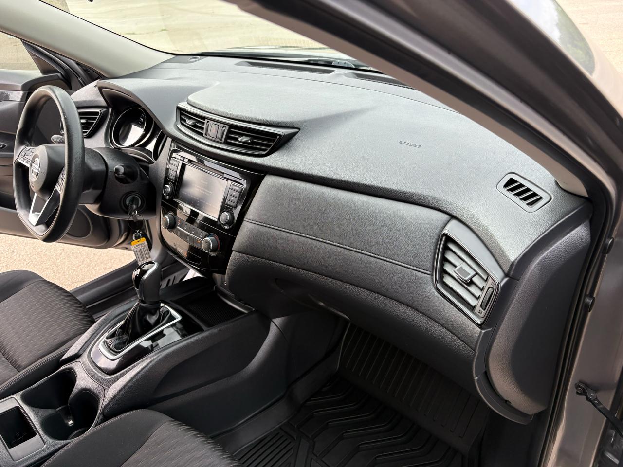 Nissan Rogue FWD SV 2018