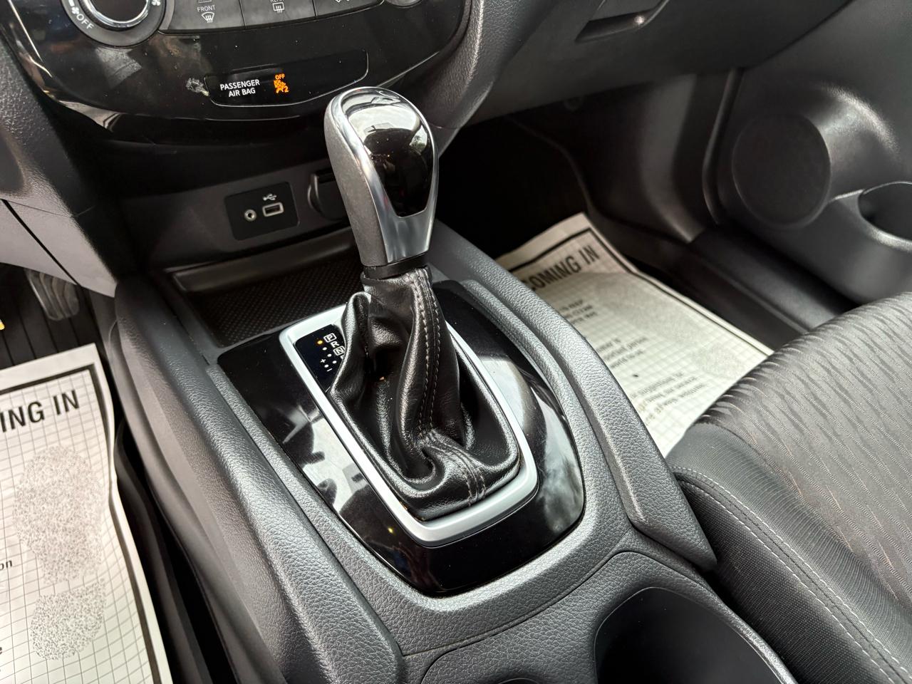 Nissan Rogue FWD SV 2018