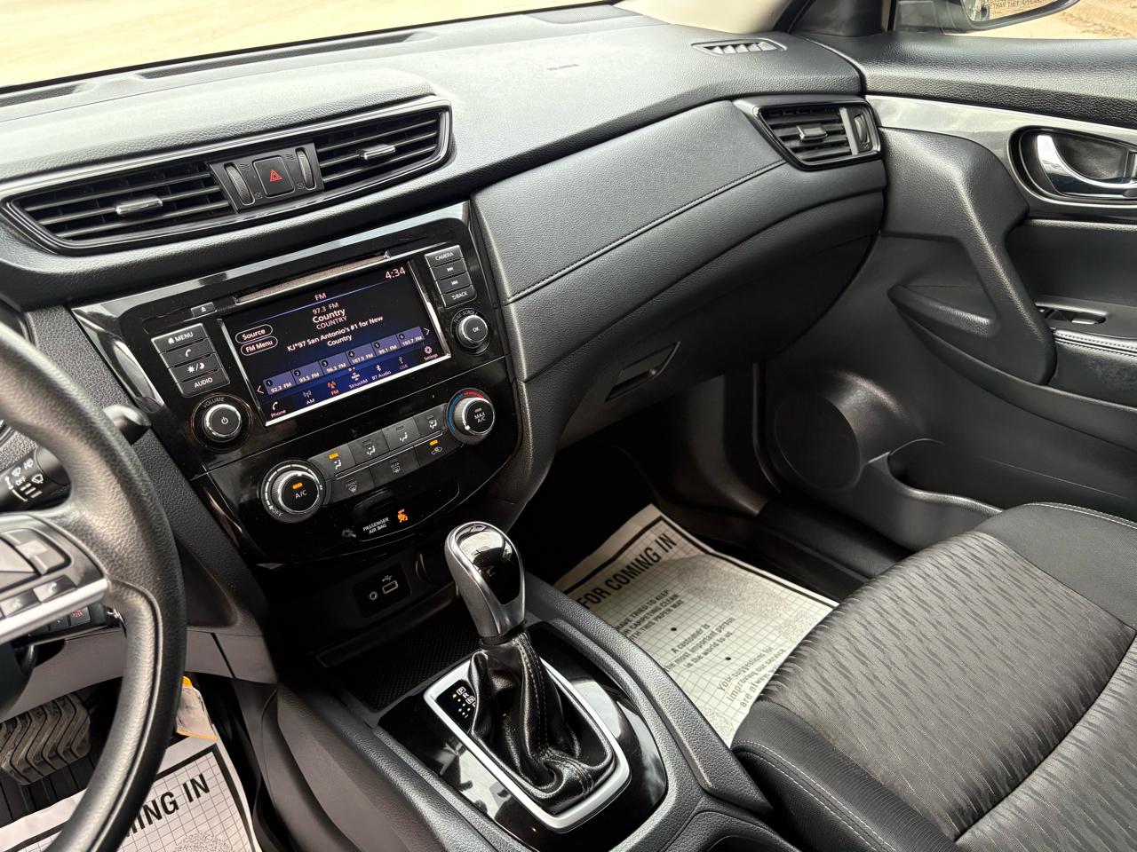 Nissan Rogue FWD SV 2018