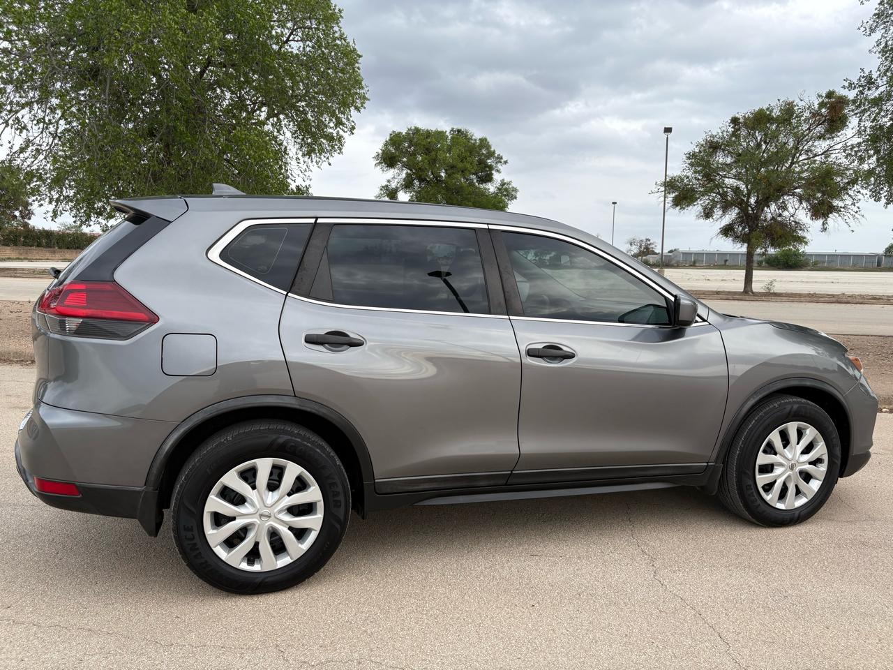 Nissan Rogue FWD SV 2018