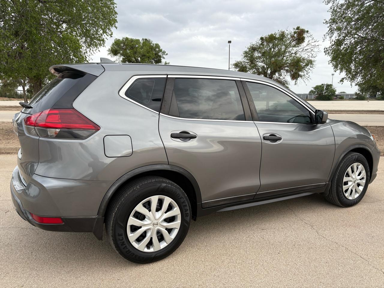 Nissan Rogue FWD SV 2018