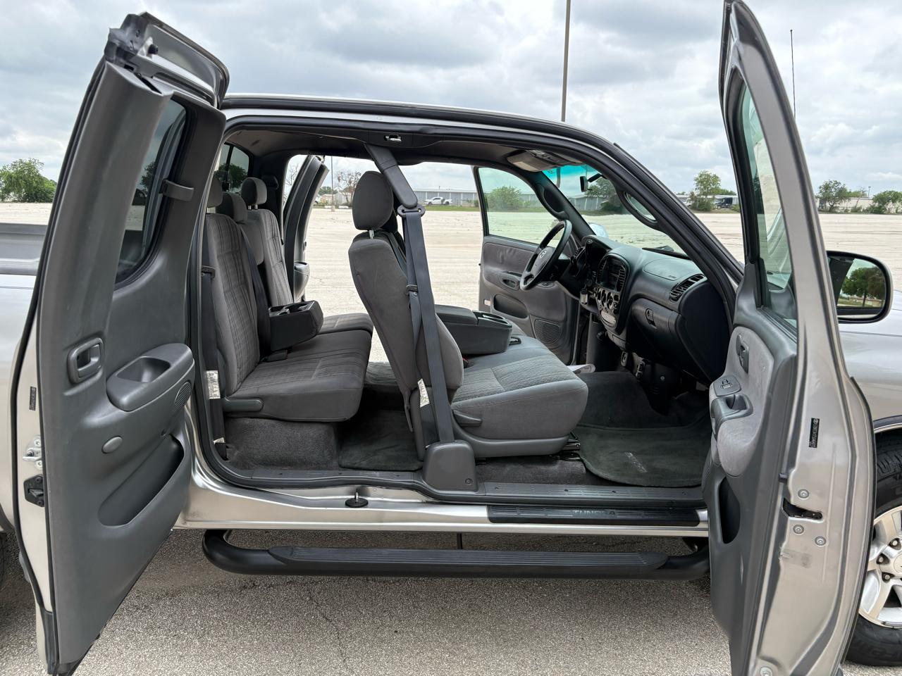 Toyota Tundra AccessCab V8 SR5 (Natl) 2005