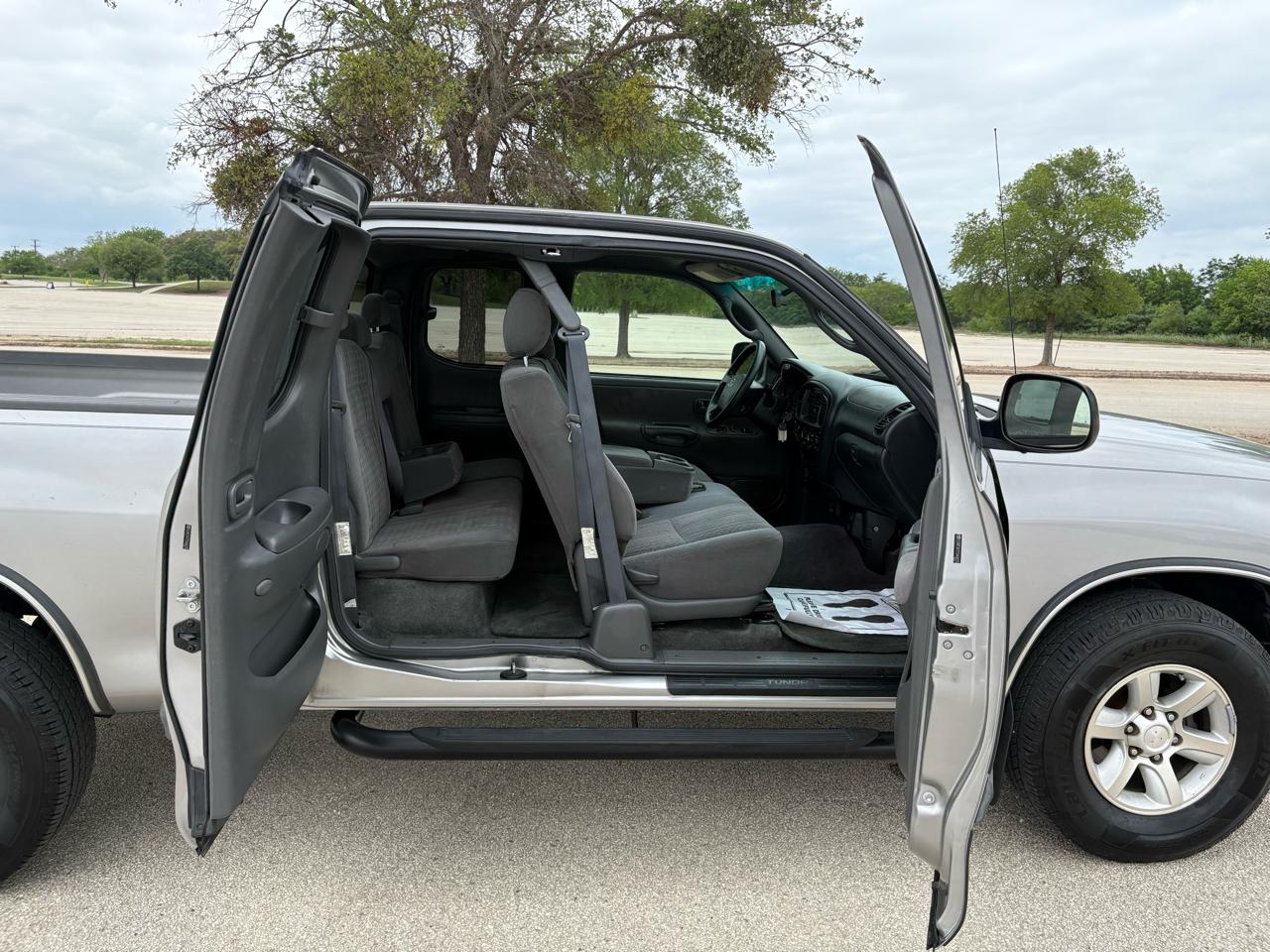 Toyota Tundra AccessCab V8 SR5 (Natl) 2005