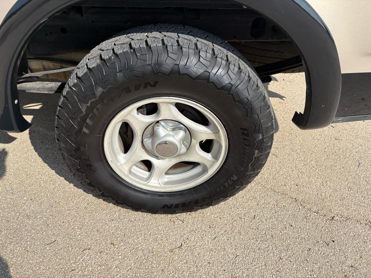 Ford F-150 Supercab 139" Lariat 1997