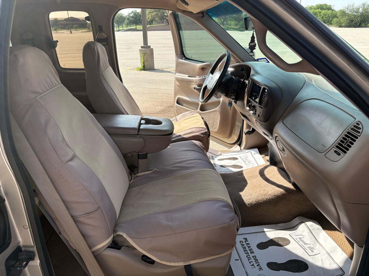 Ford F-150 Supercab 139" Lariat 1997