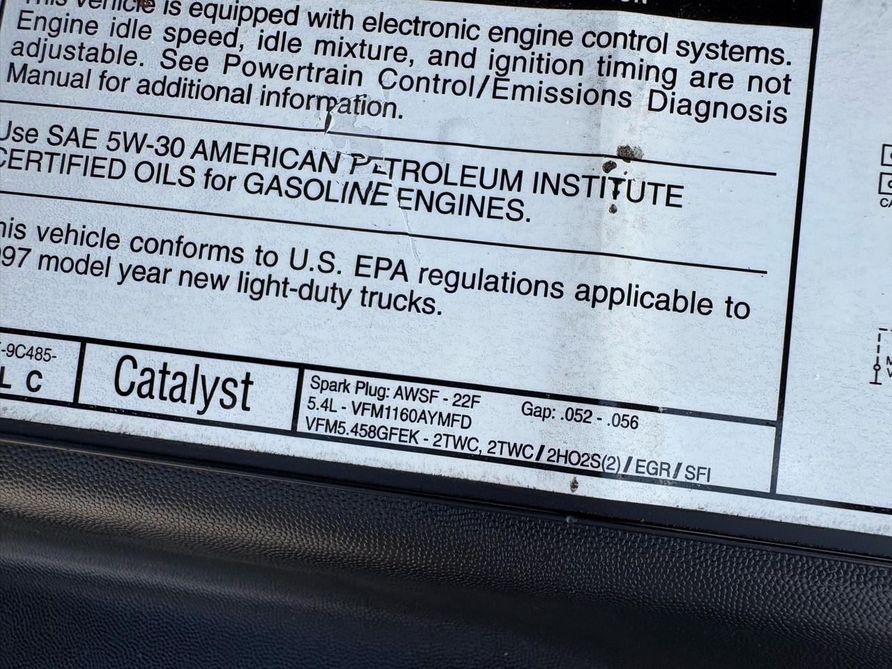 Ford F-150 Supercab 139" Lariat 1997