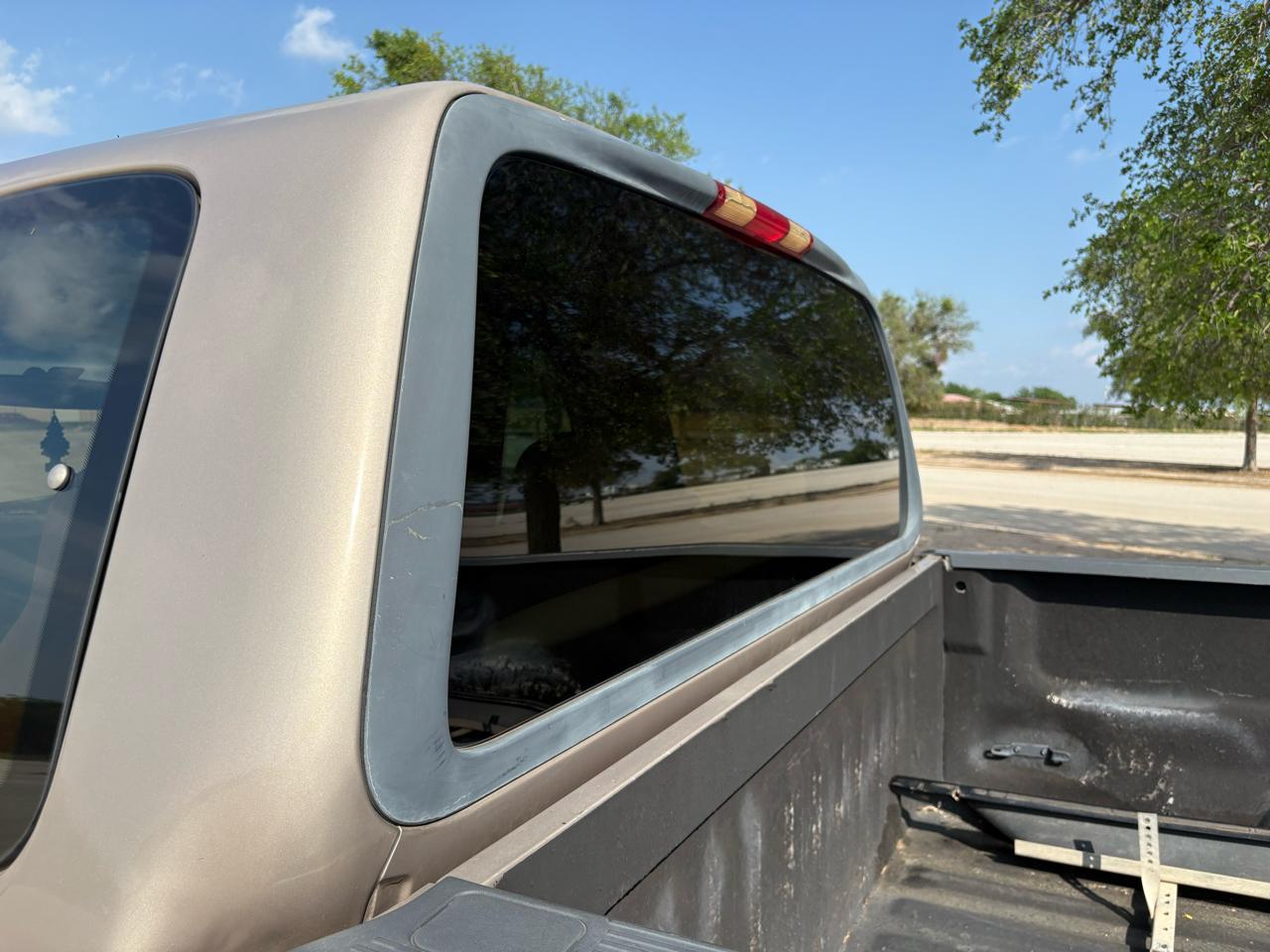 Ford F-150 Supercab 139" Lariat 1997