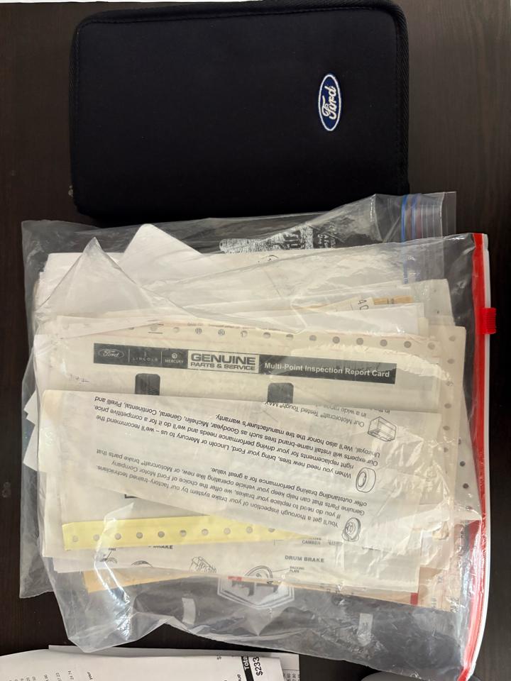 Ford F-150 Supercab 139" Lariat 1997