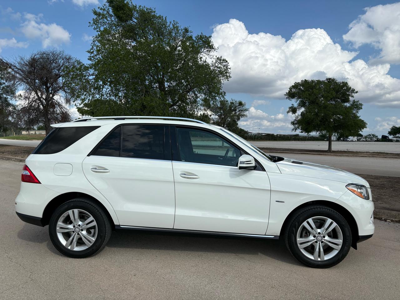 Mercedes-Benz M-Class 4MATIC 4dr ML 350 2012