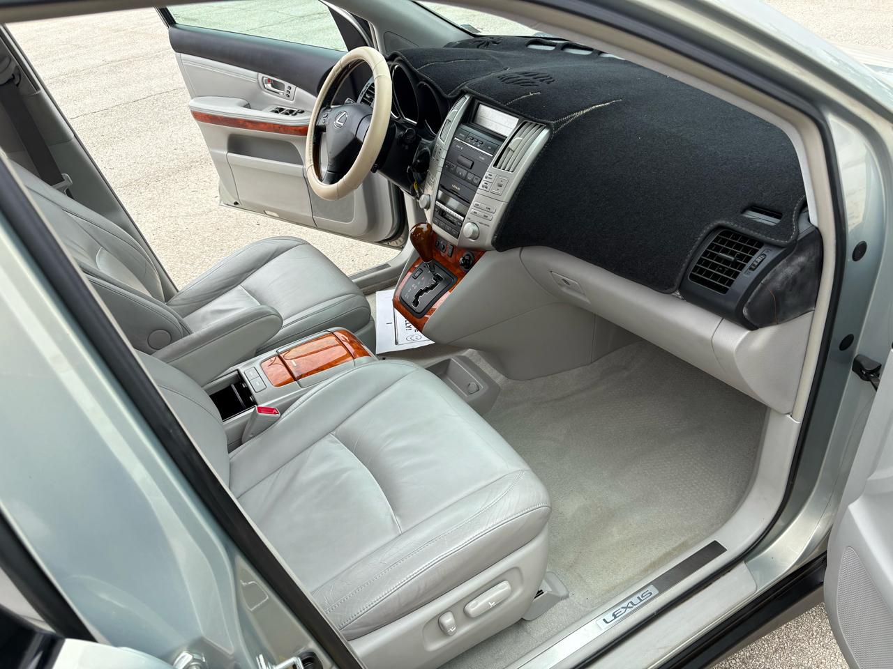 Lexus RX 330 4dr SUV AWD 2004
