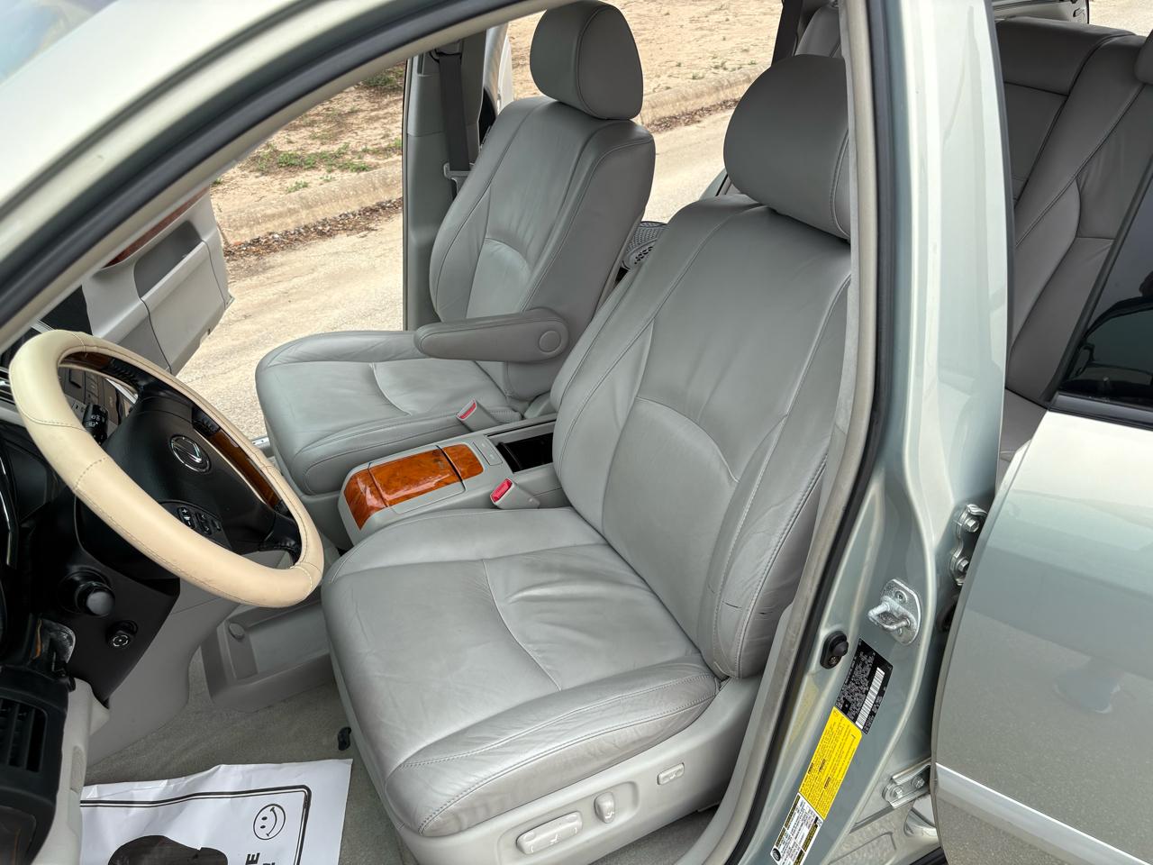 Lexus RX 330 4dr SUV AWD 2004