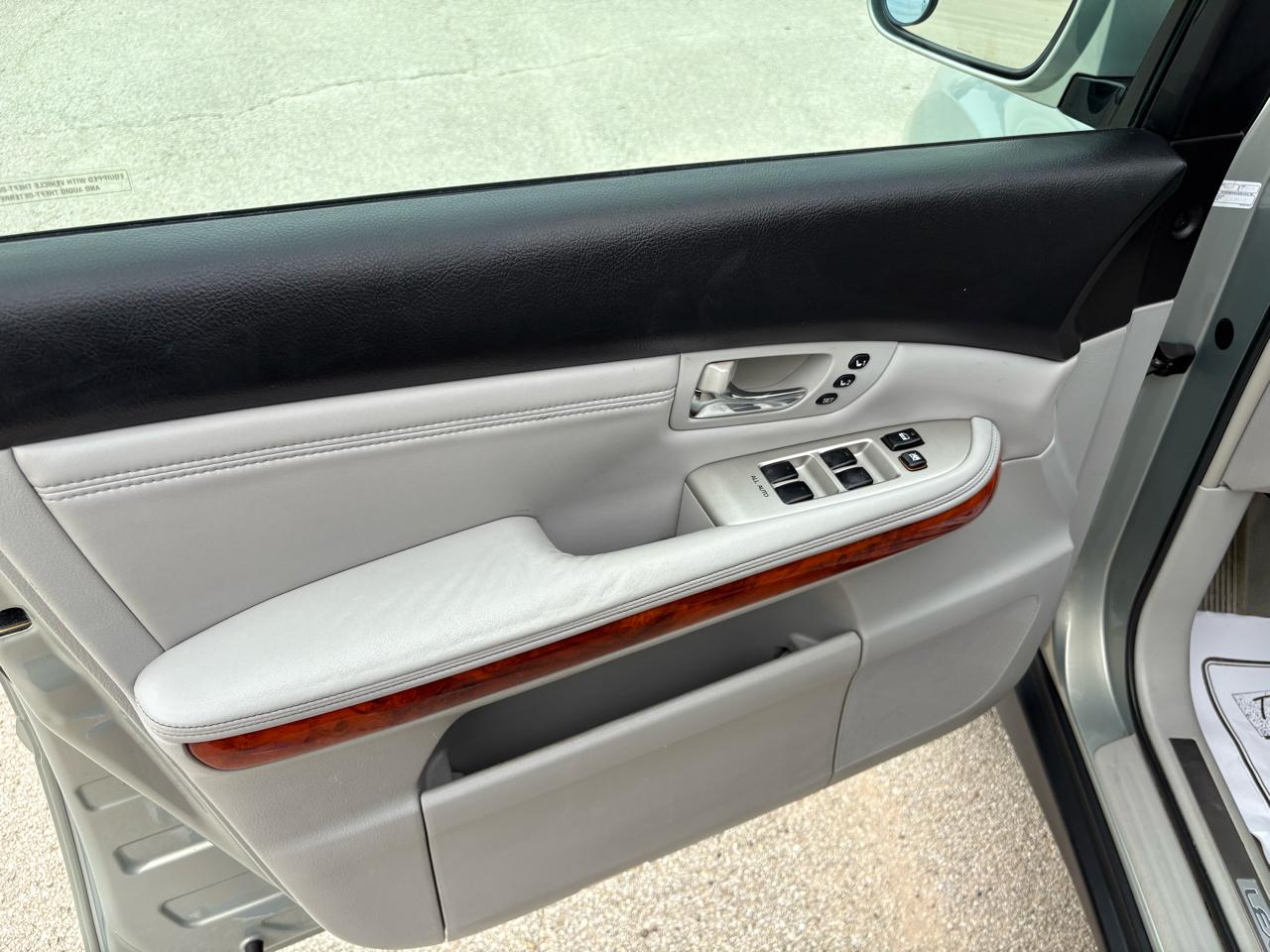 Lexus RX 330 4dr SUV AWD 2004