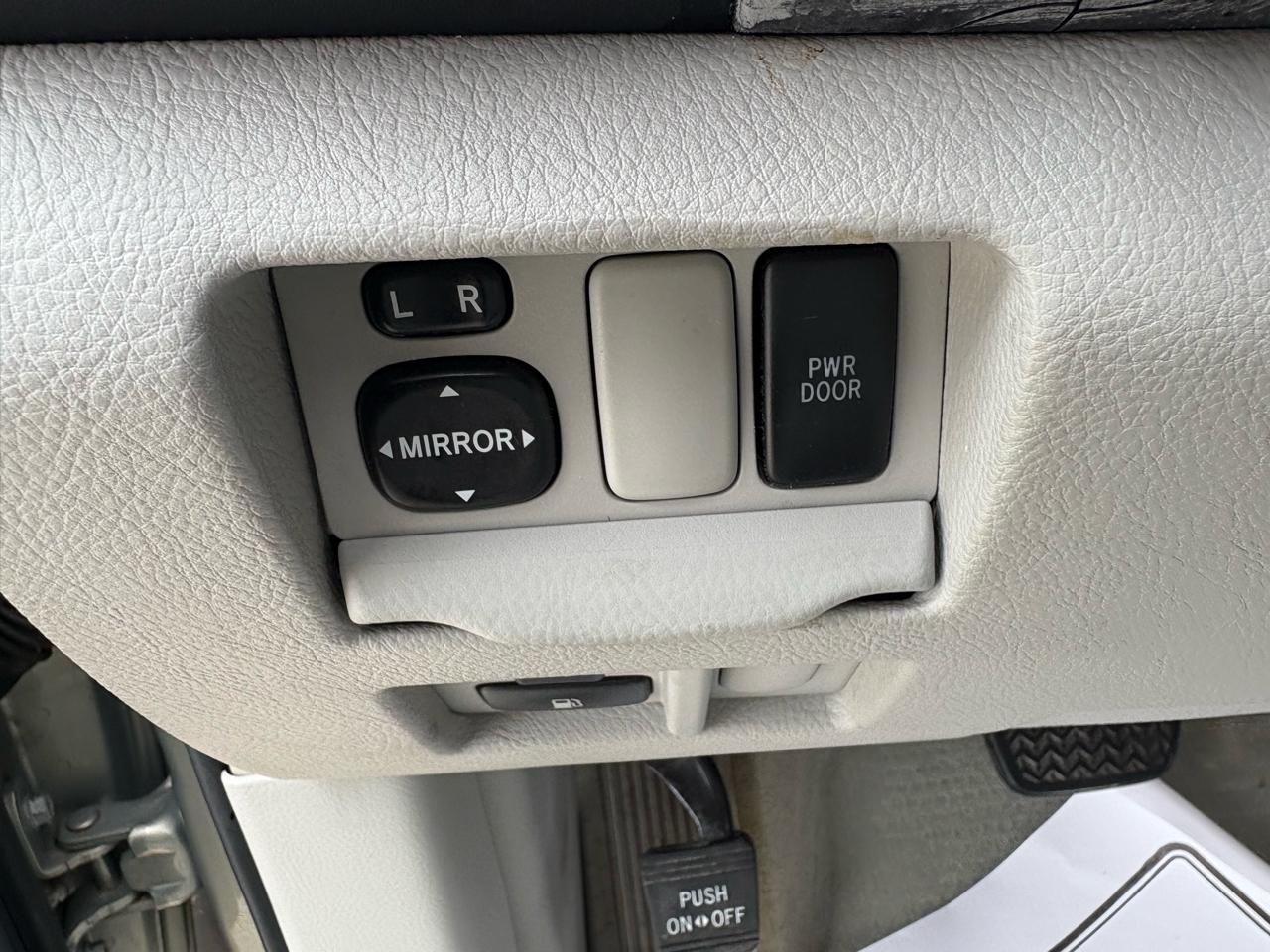 Lexus RX 330 4dr SUV AWD 2004