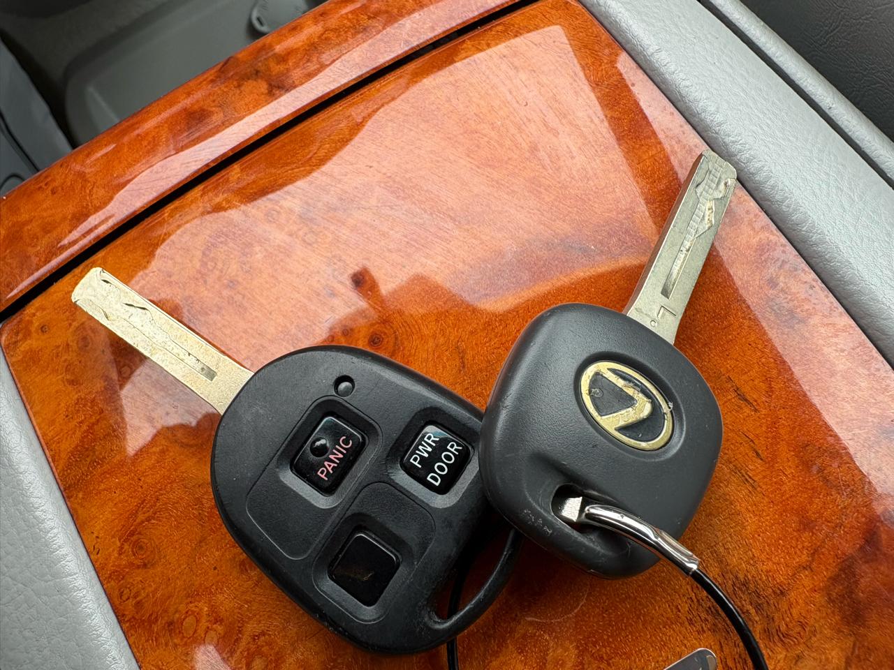 Lexus RX 330 4dr SUV AWD 2004