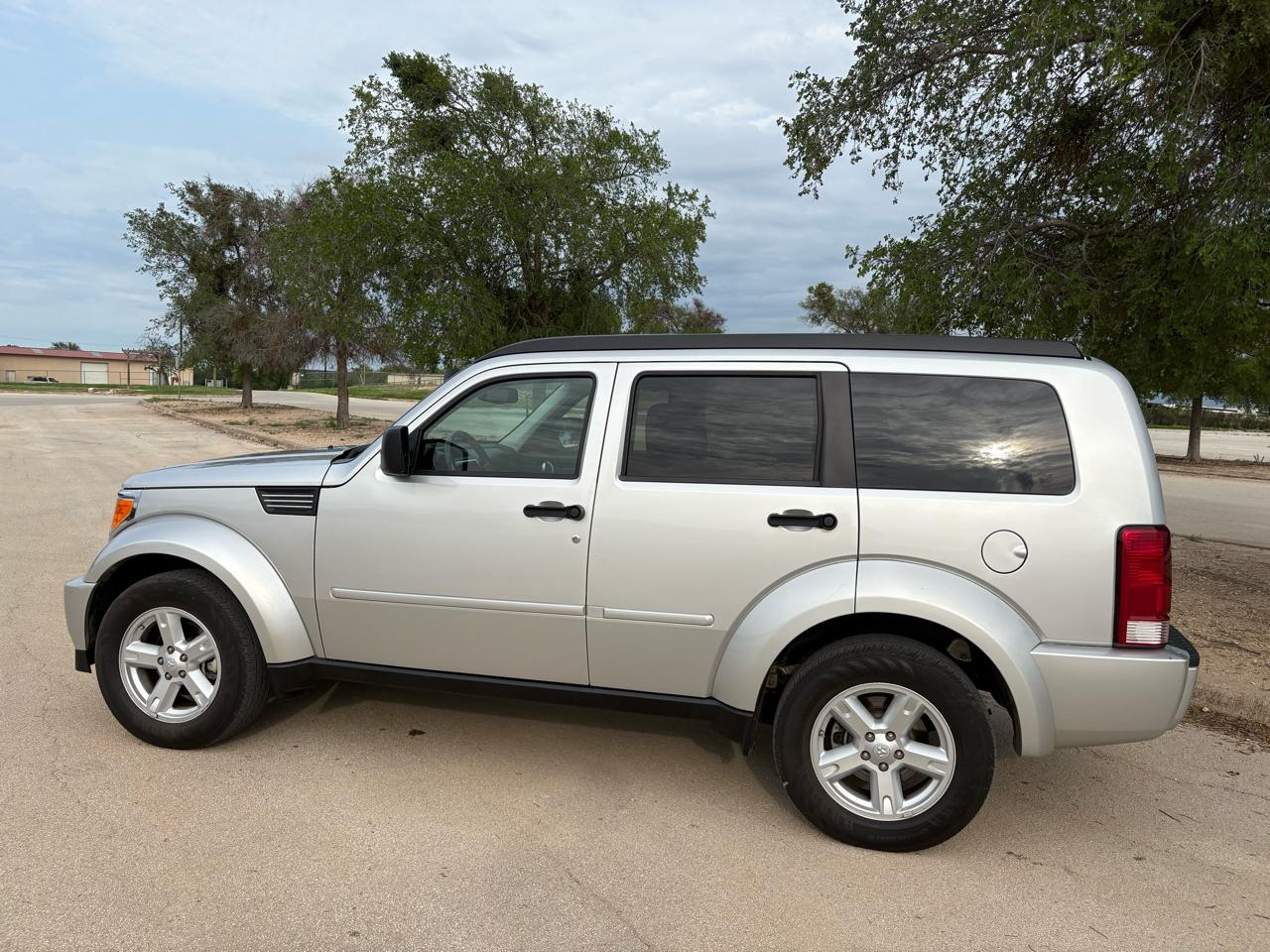Dodge Nitro 2WD 4dr SLT 2008
