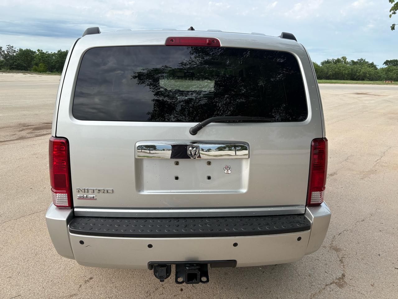 Dodge Nitro 2WD 4dr SLT 2008