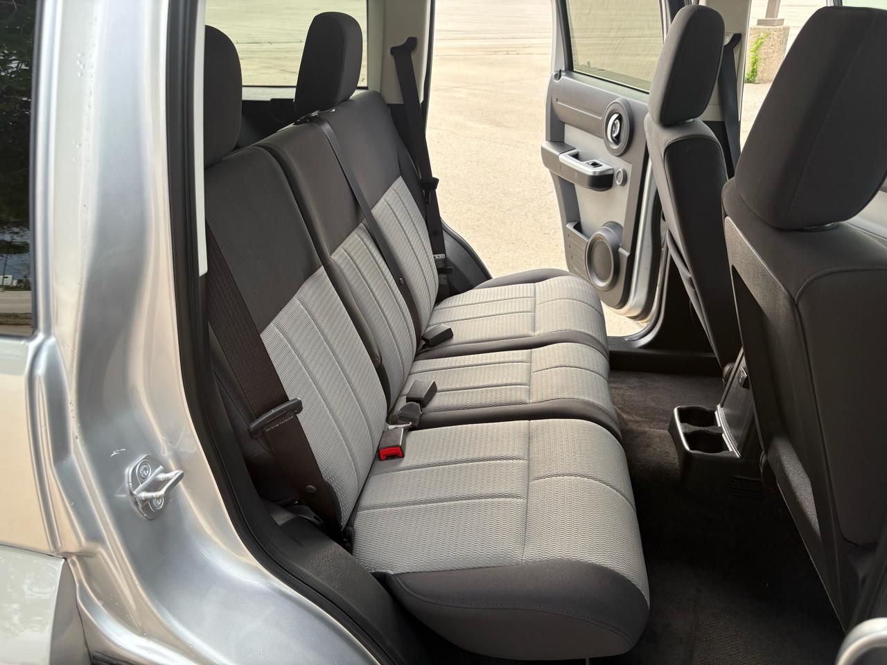 Dodge Nitro 2WD 4dr SLT 2008