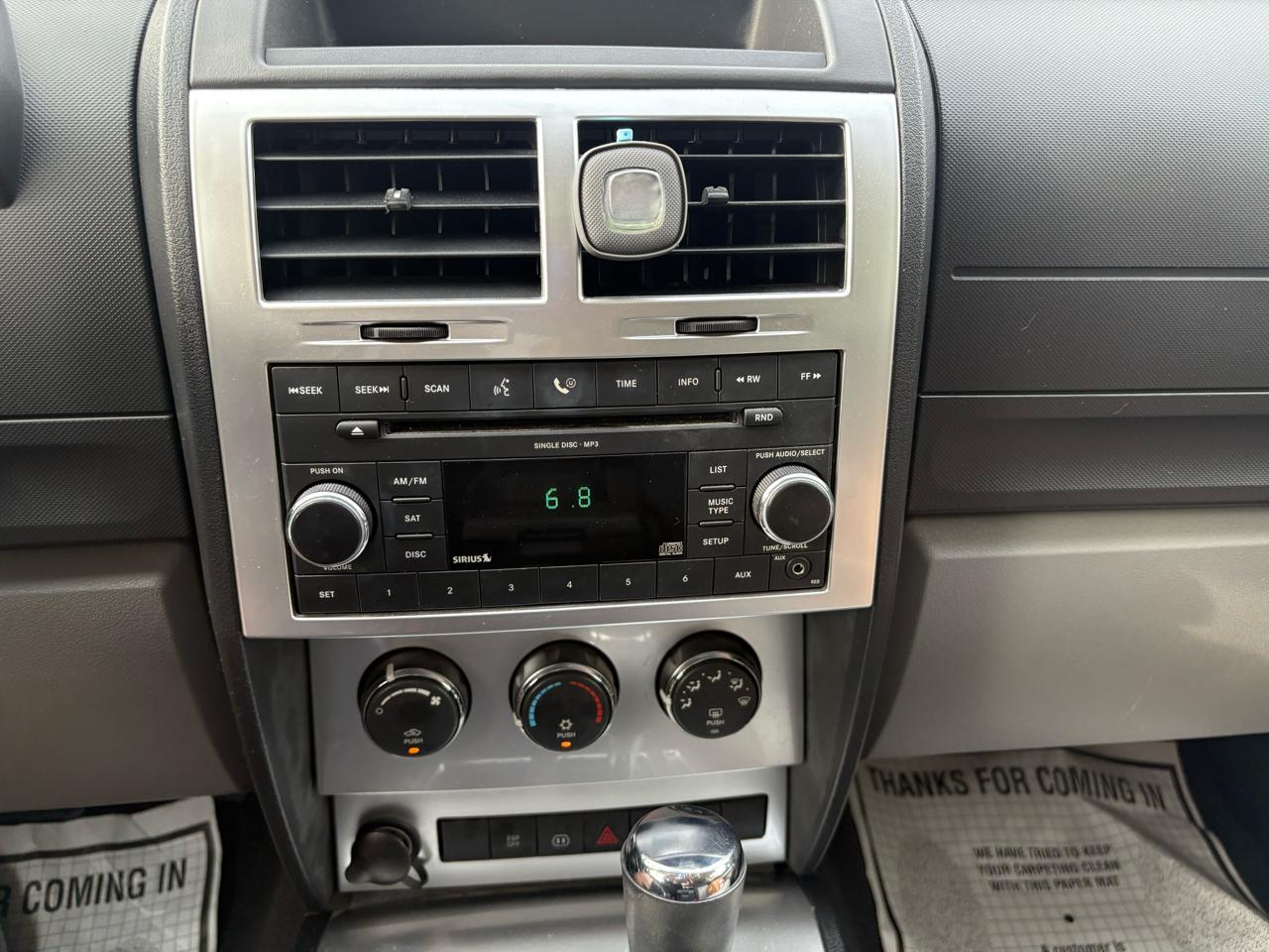 Dodge Nitro 2WD 4dr SLT 2008