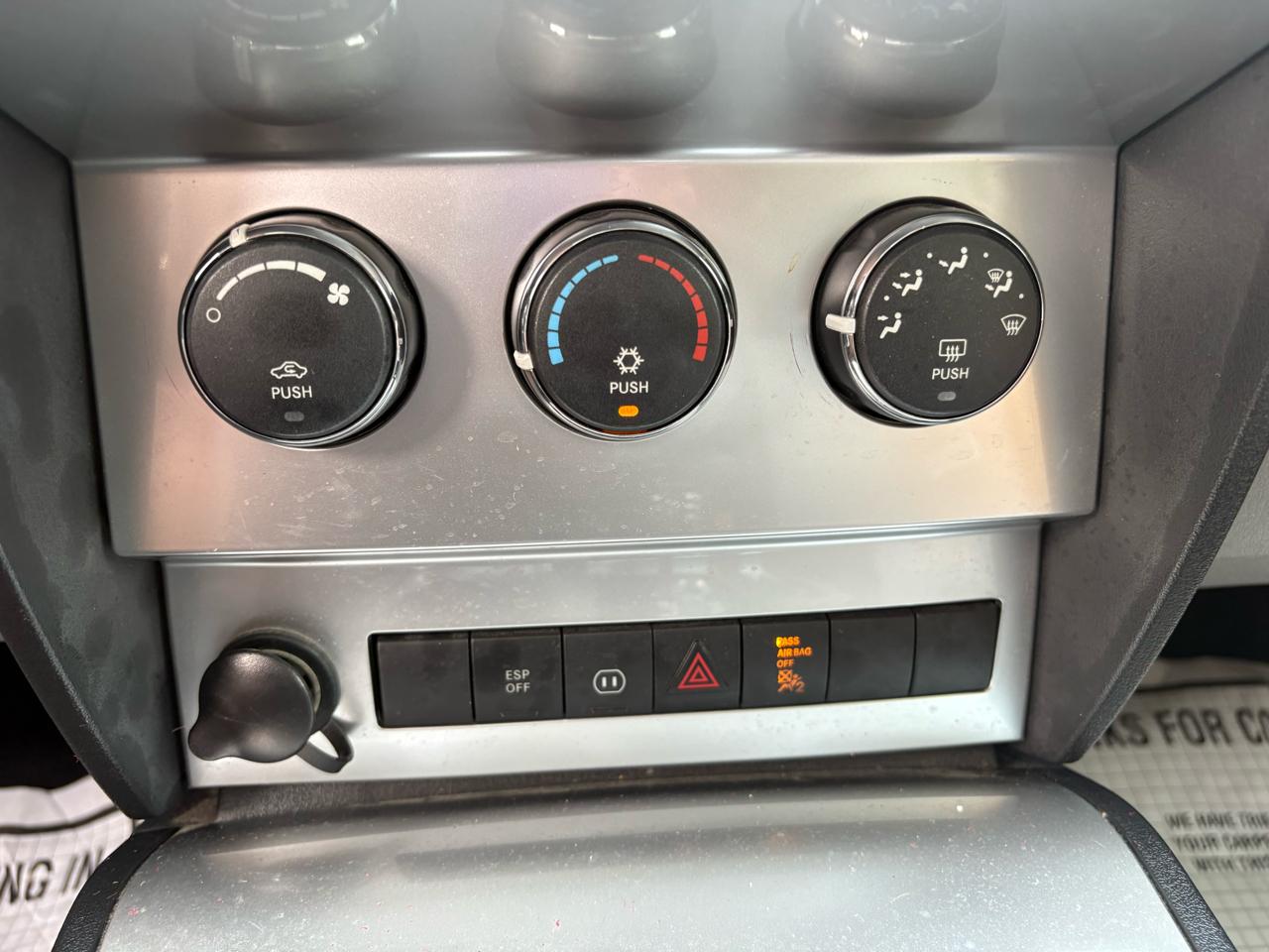 Dodge Nitro 2WD 4dr SLT 2008