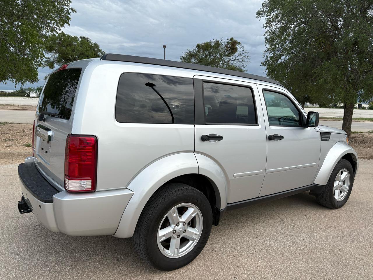 Dodge Nitro 2WD 4dr SLT 2008