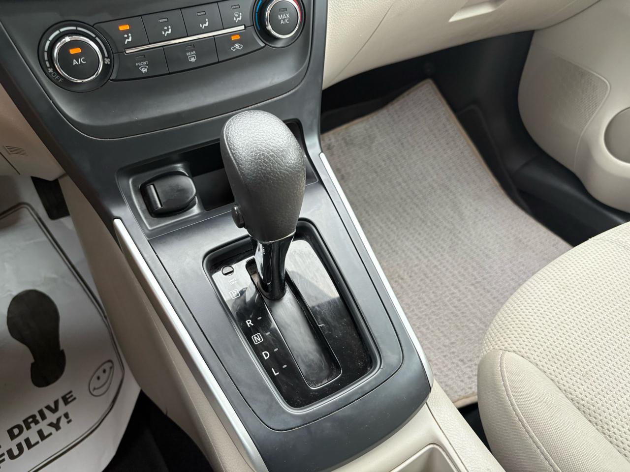 Nissan Sentra S CVT 2017