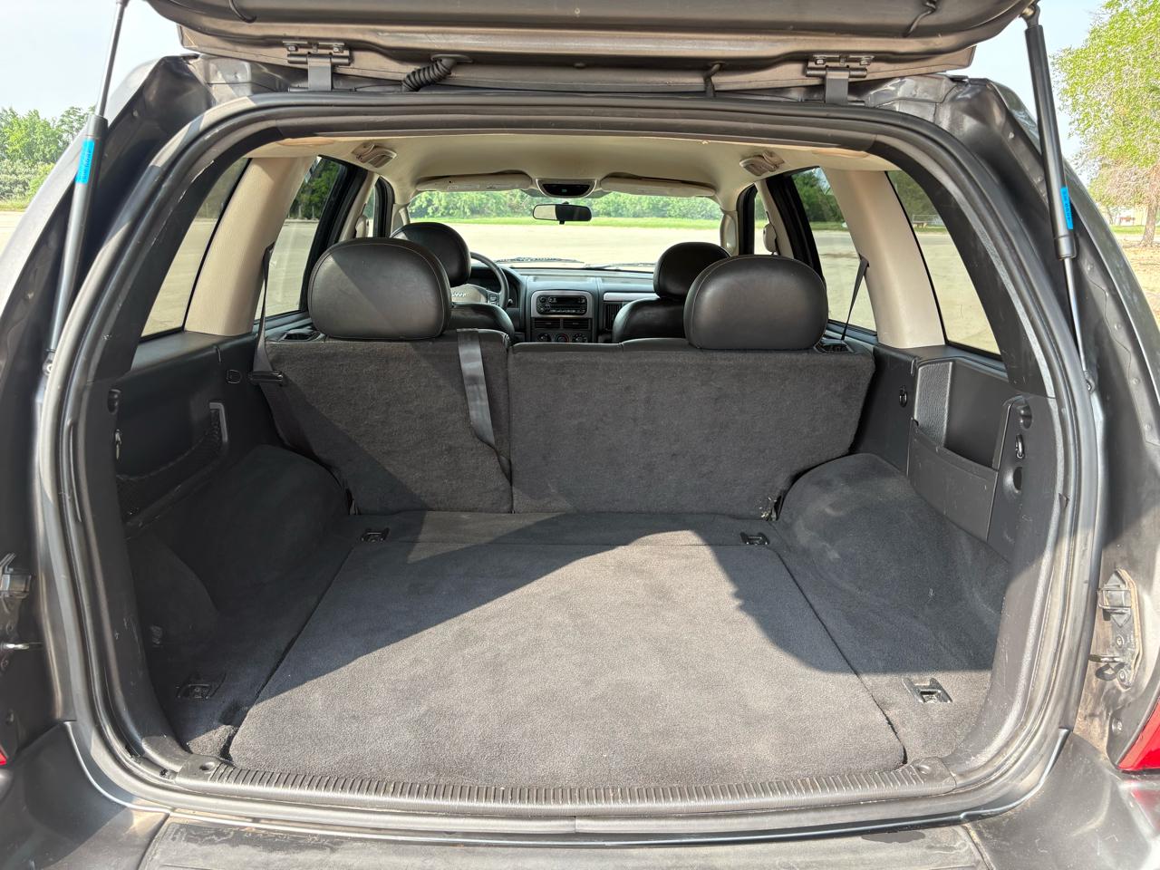 Jeep Grand Cherokee  2004