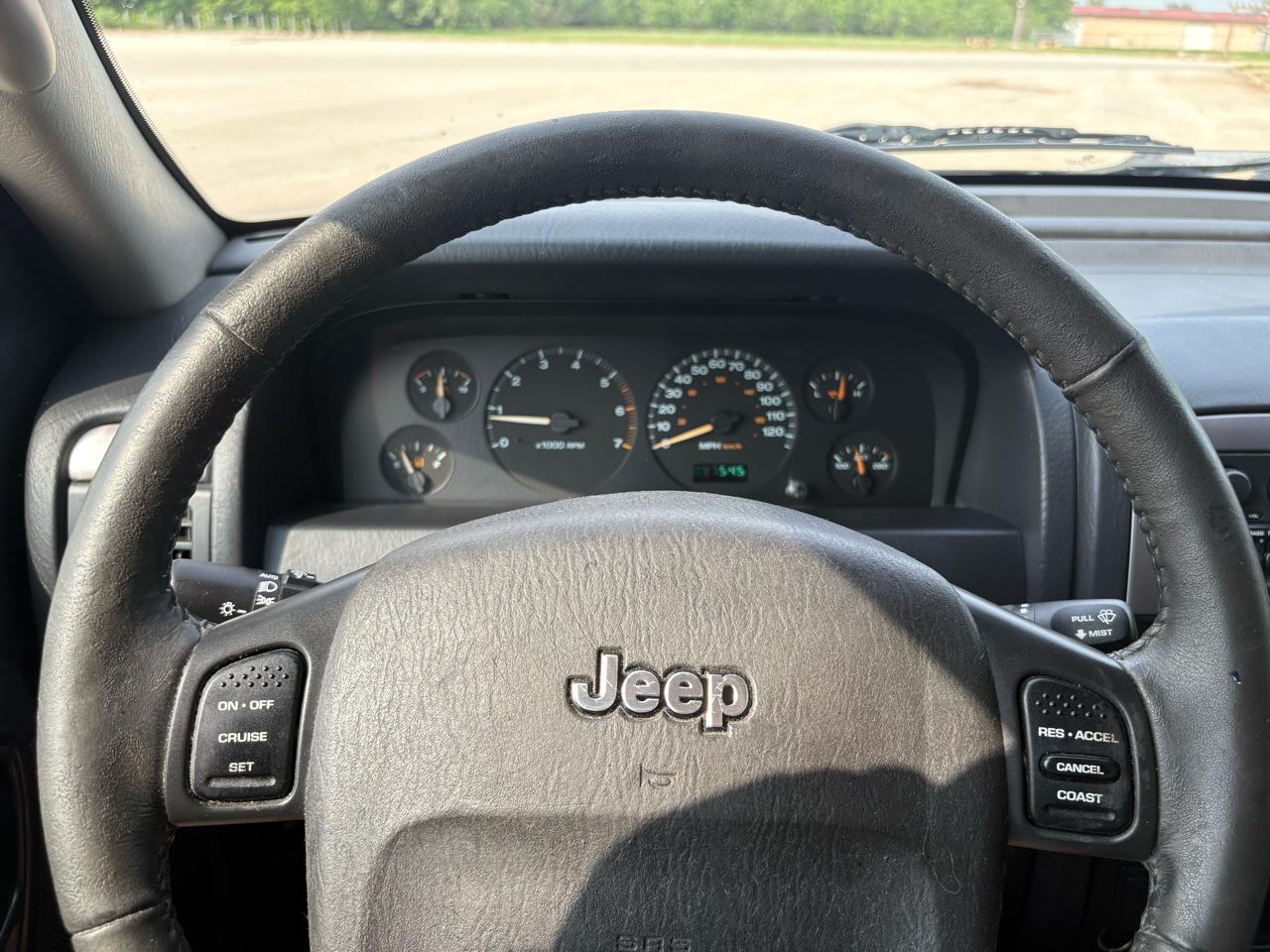 Jeep Grand Cherokee  2004
