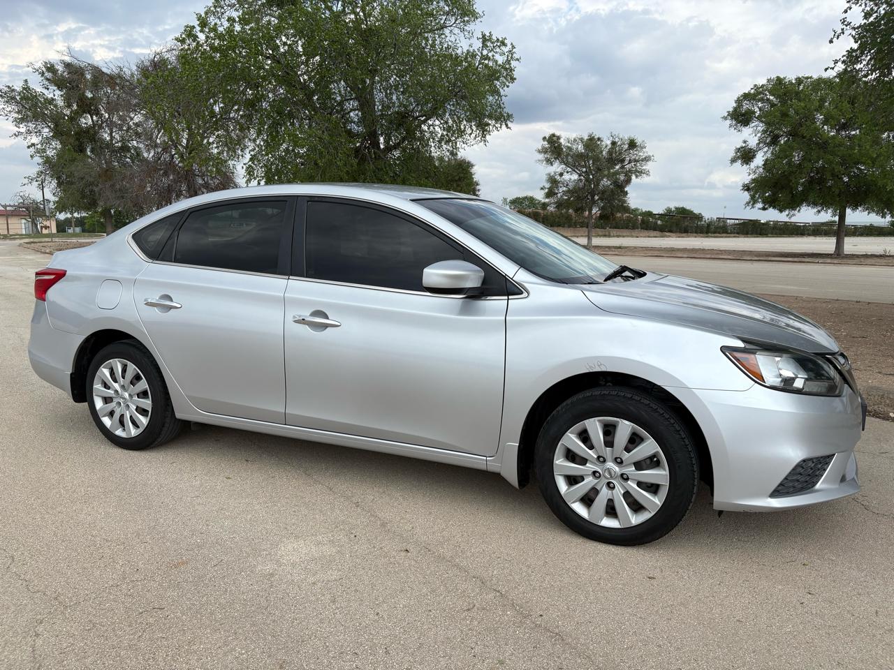 Nissan Sentra  2016