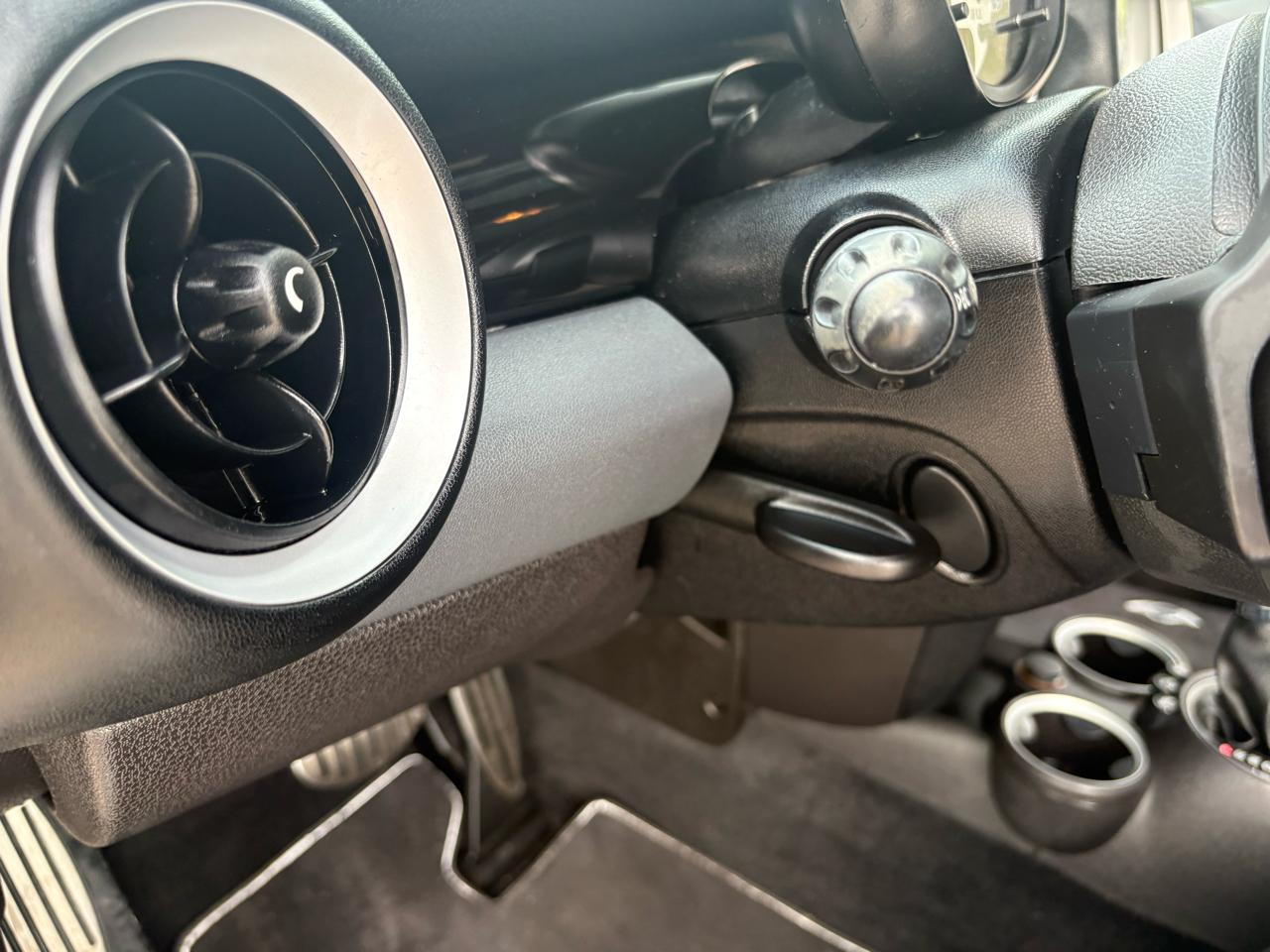 MINI Cooper Clubman  2012