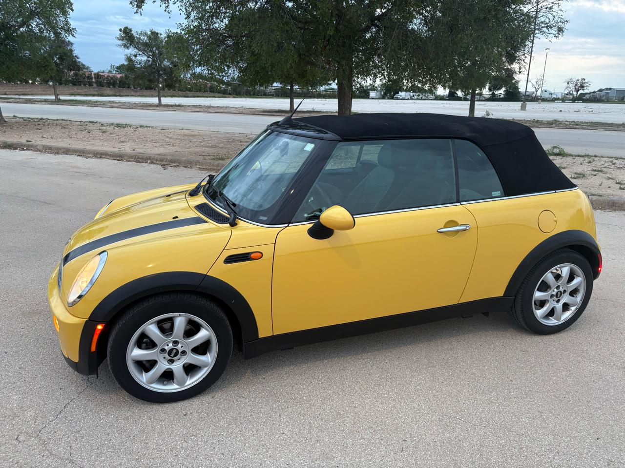 MINI Cooper Convertible 2dr 2008