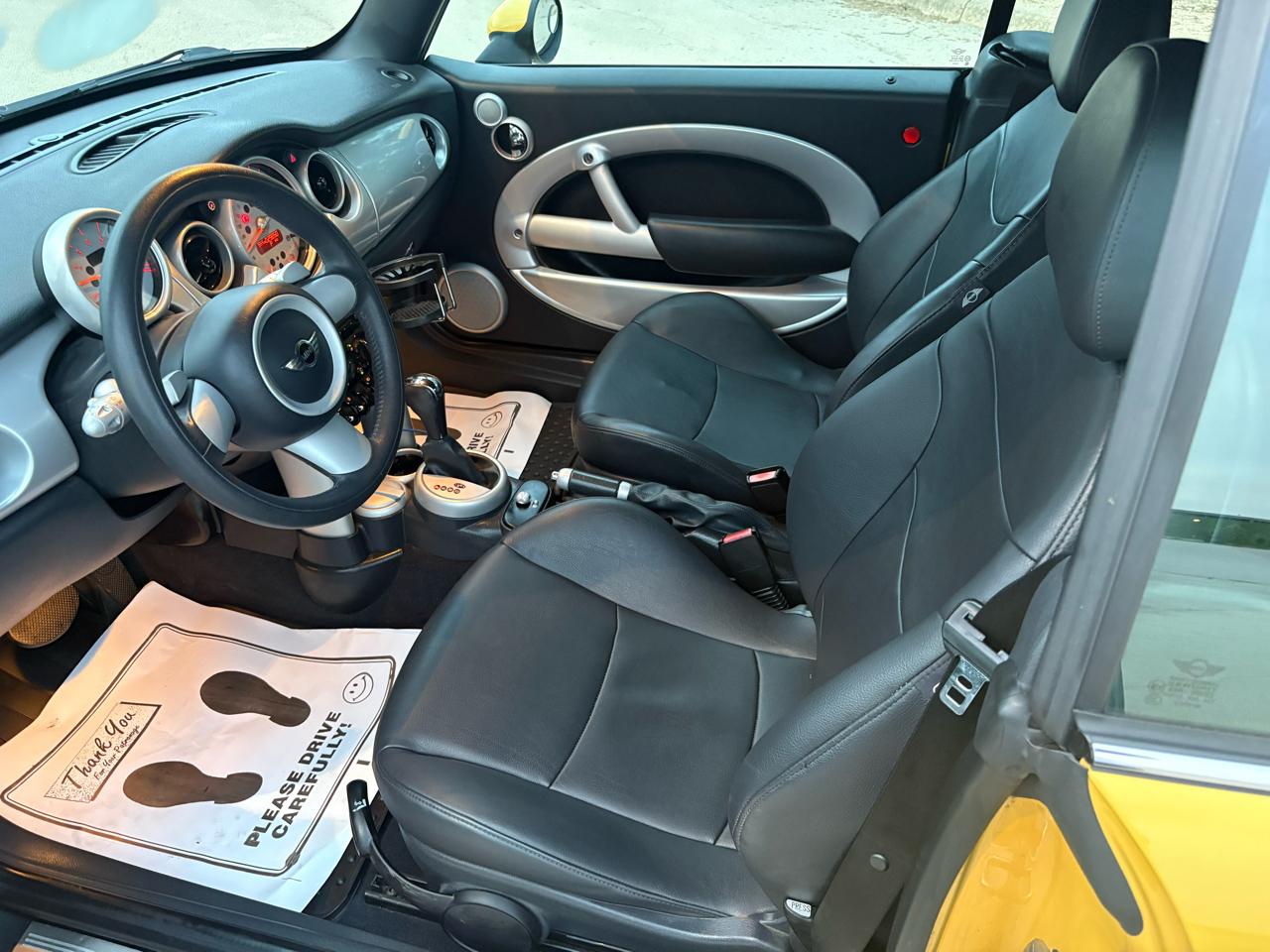 MINI Cooper Convertible 2dr 2008