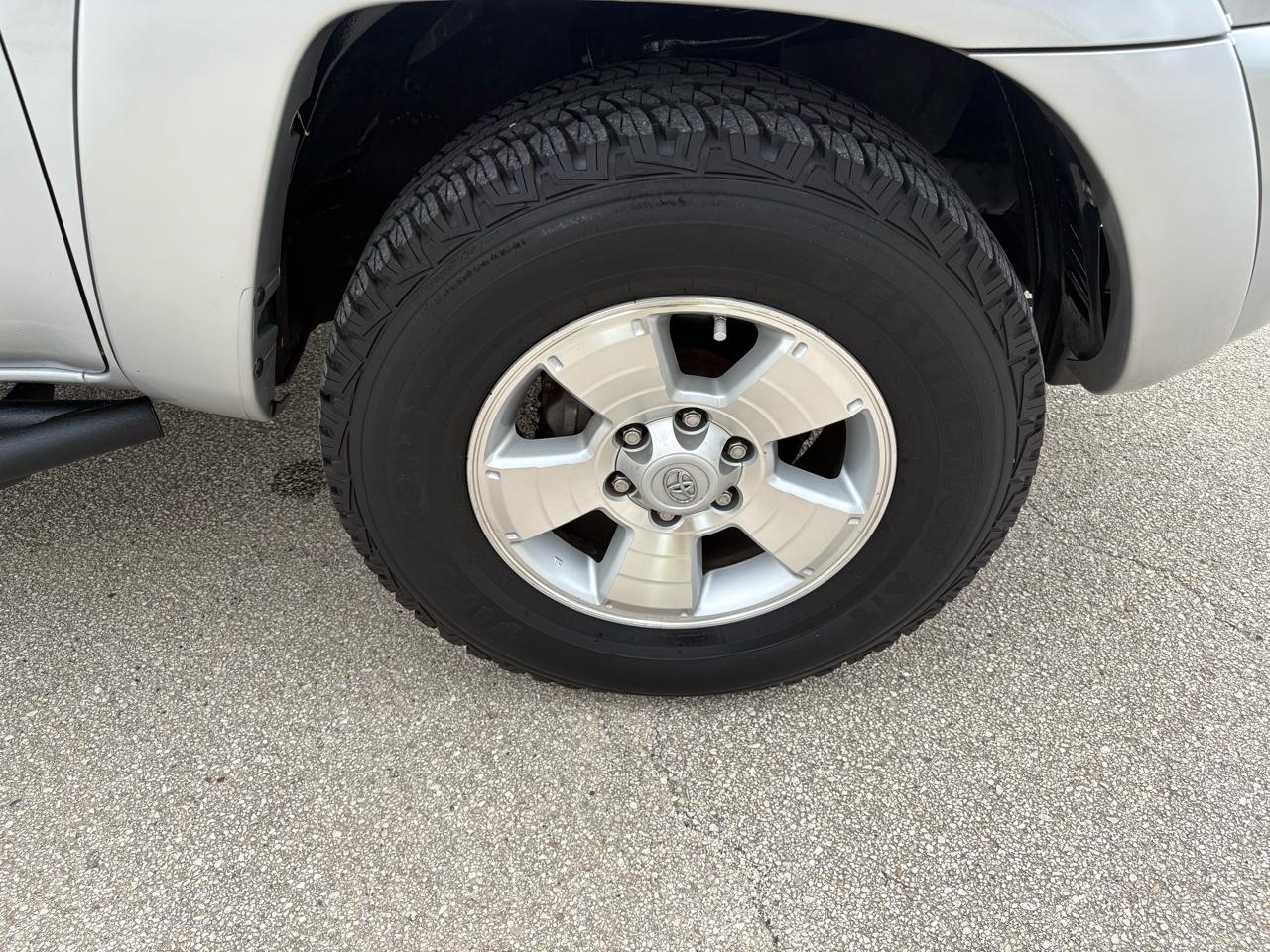 Toyota Tacoma  2010