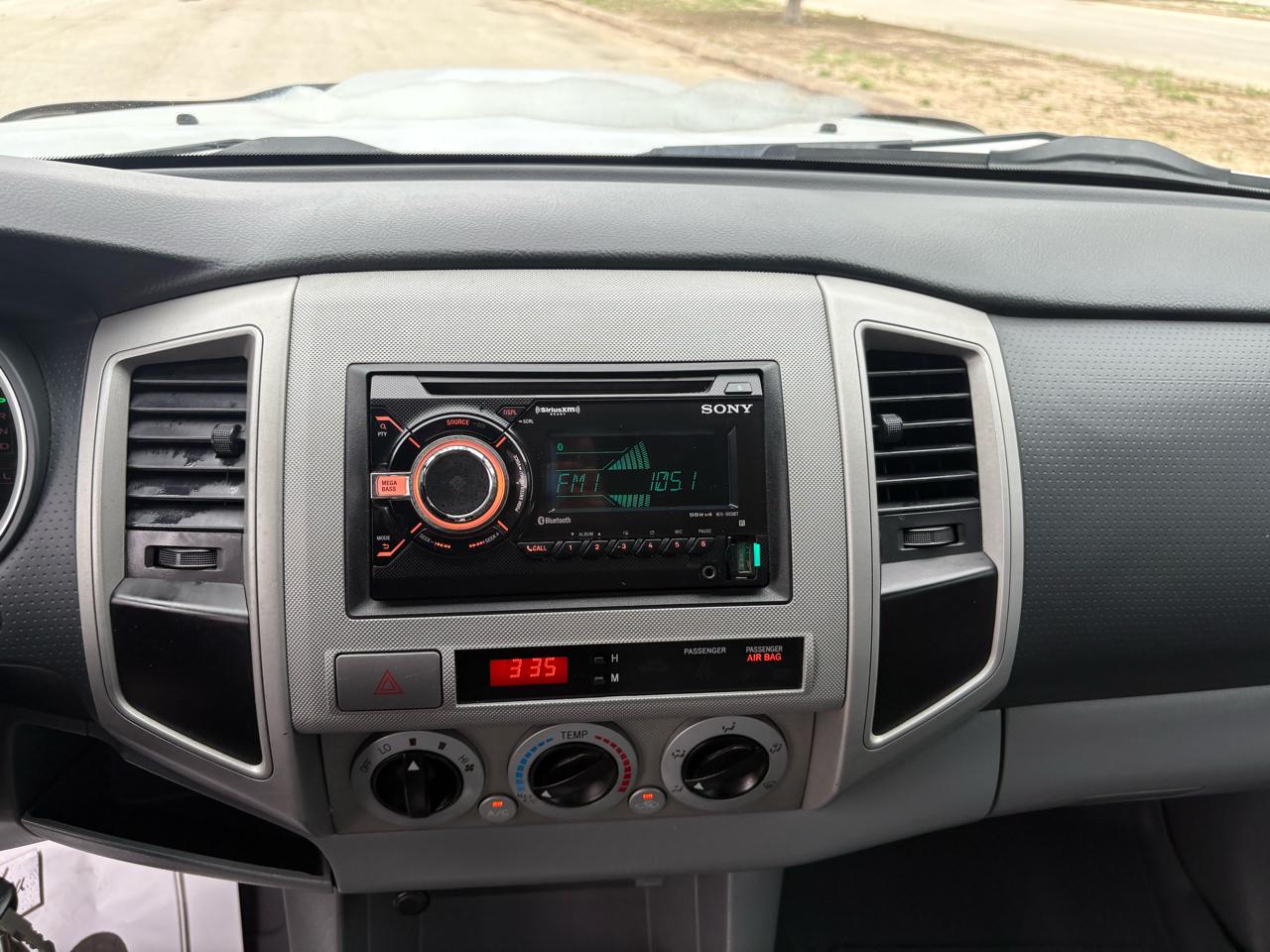 Toyota Tacoma  2010