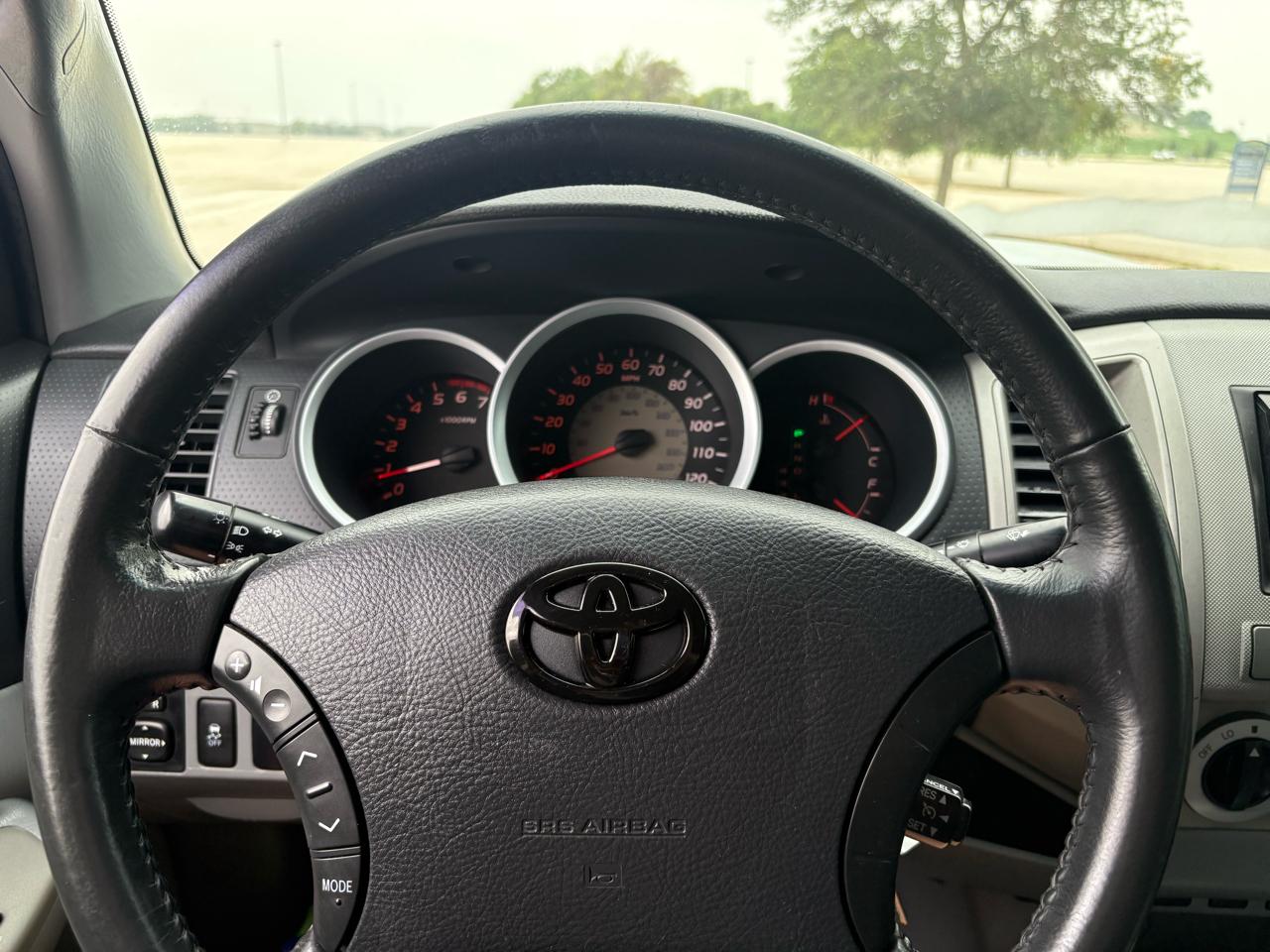 Toyota Tacoma  2010