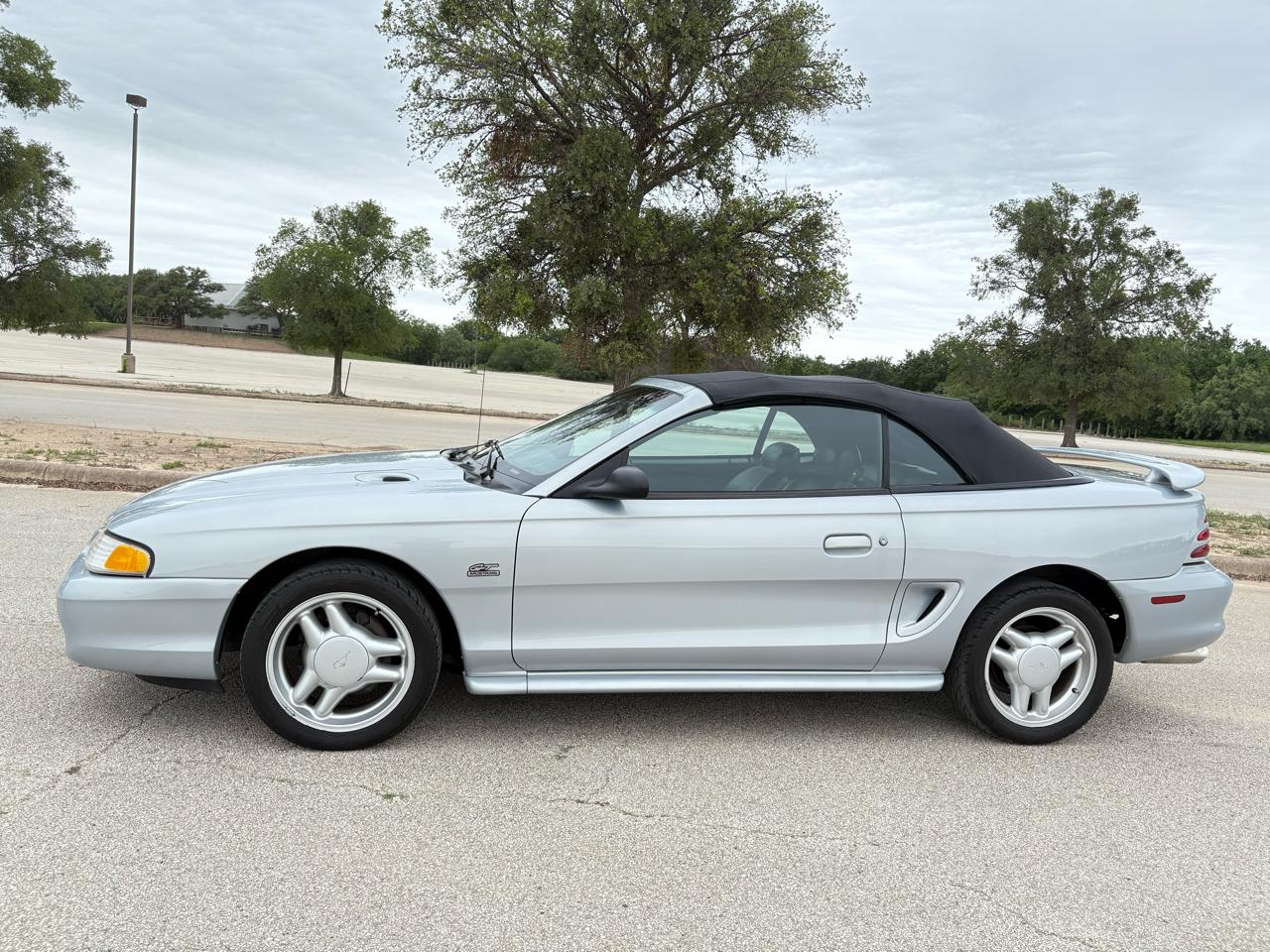 Ford Mustang 2dr Convertible GT 1994