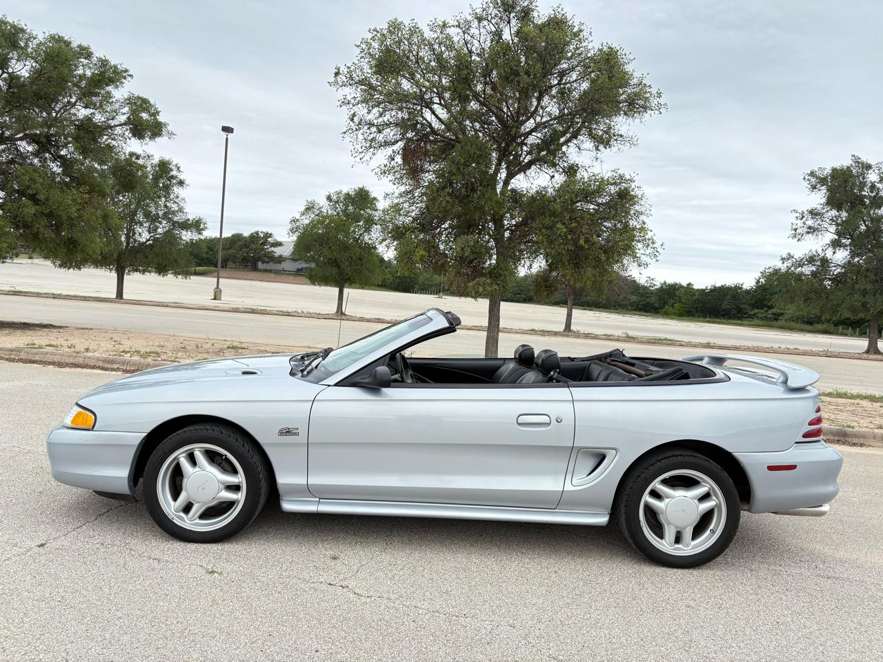 Ford Mustang 2dr Convertible GT 1994