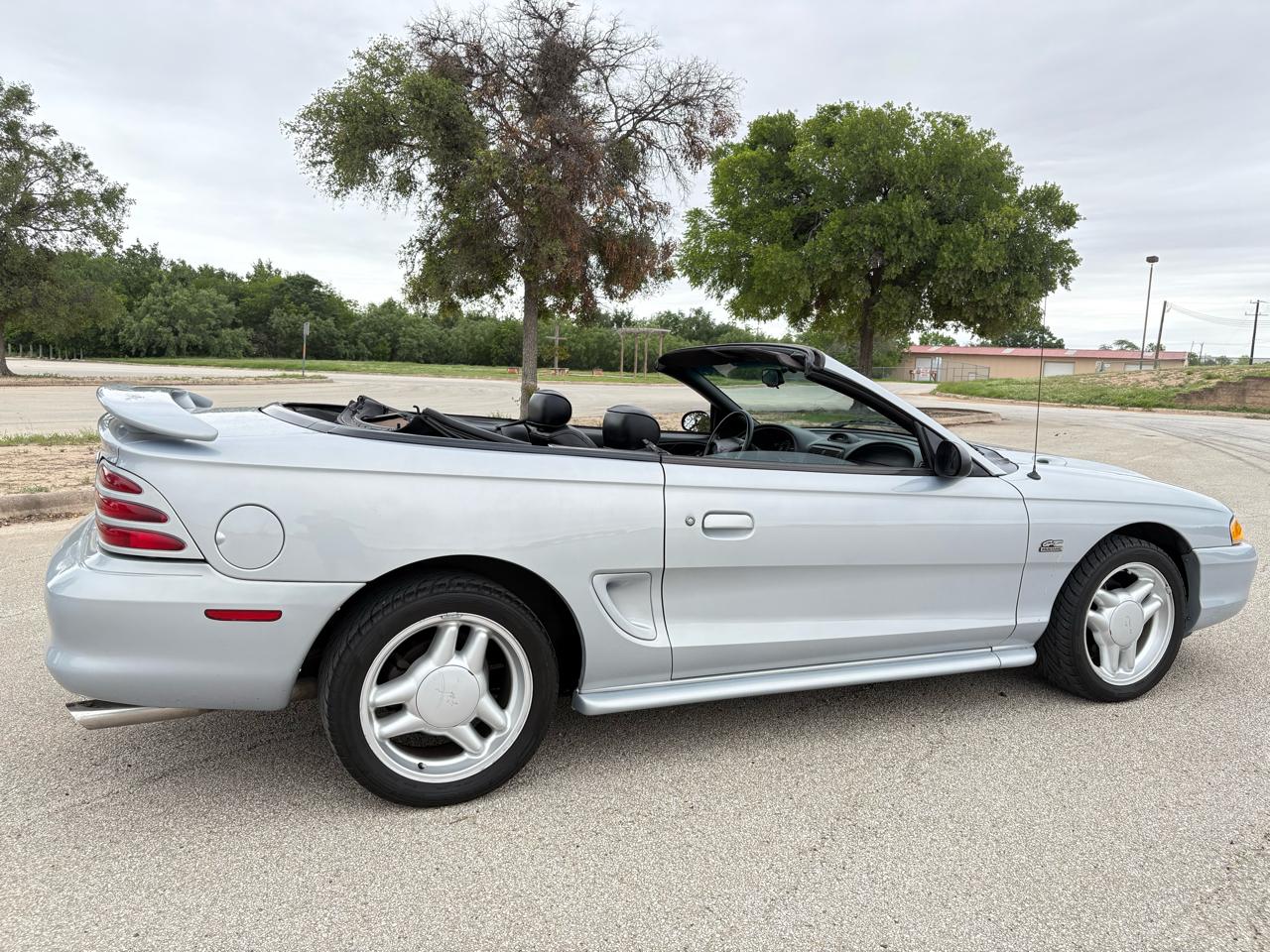 Ford Mustang 2dr Convertible GT 1994