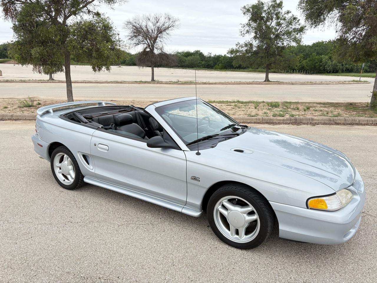 Ford Mustang 2dr Convertible GT 1994