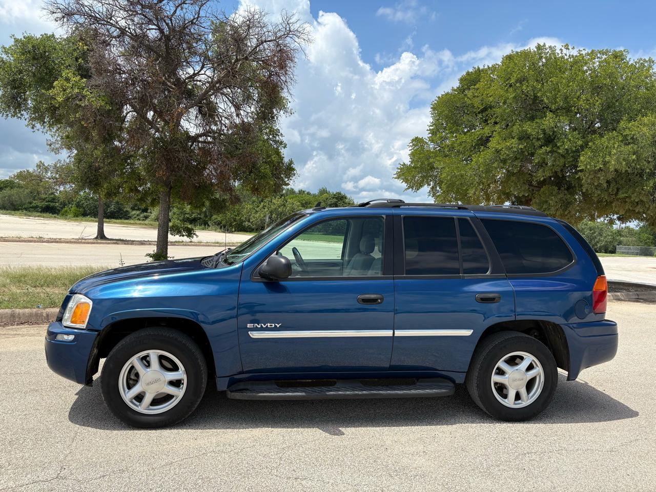 GMC Envoy 4dr 2WD SLE 2006