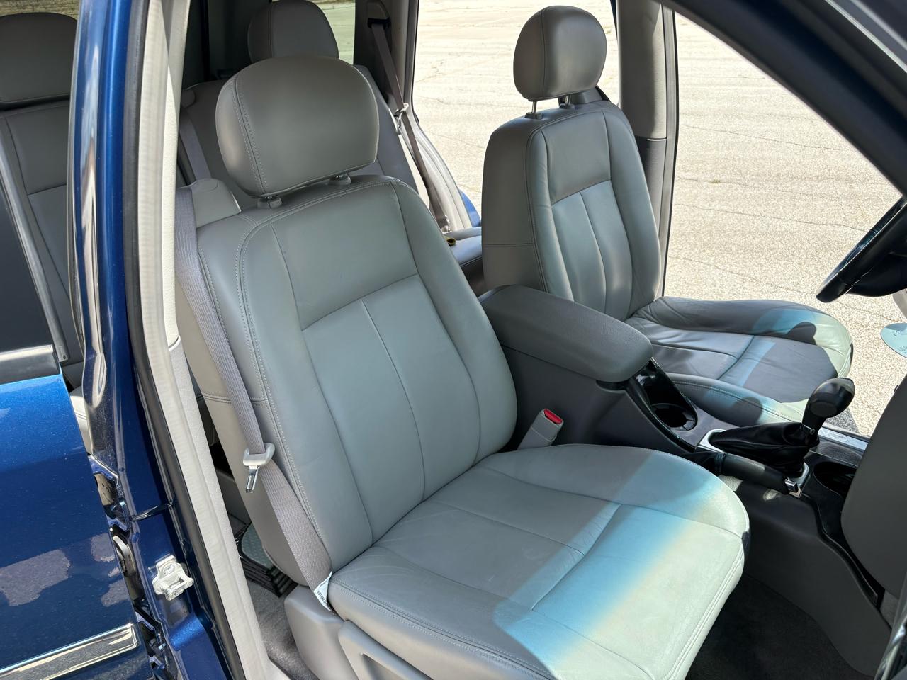 GMC Envoy 4dr 2WD SLE 2006