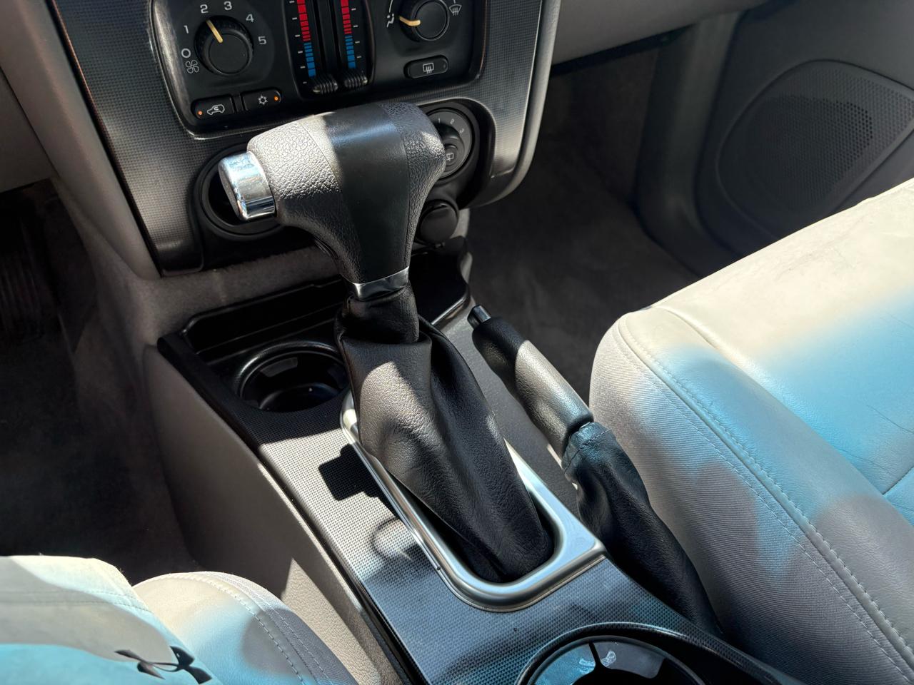 GMC Envoy 4dr 2WD SLE 2006