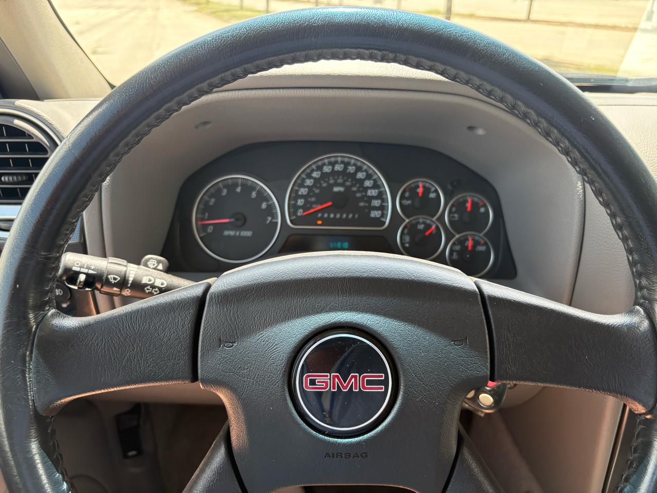 GMC Envoy 4dr 2WD SLE 2006