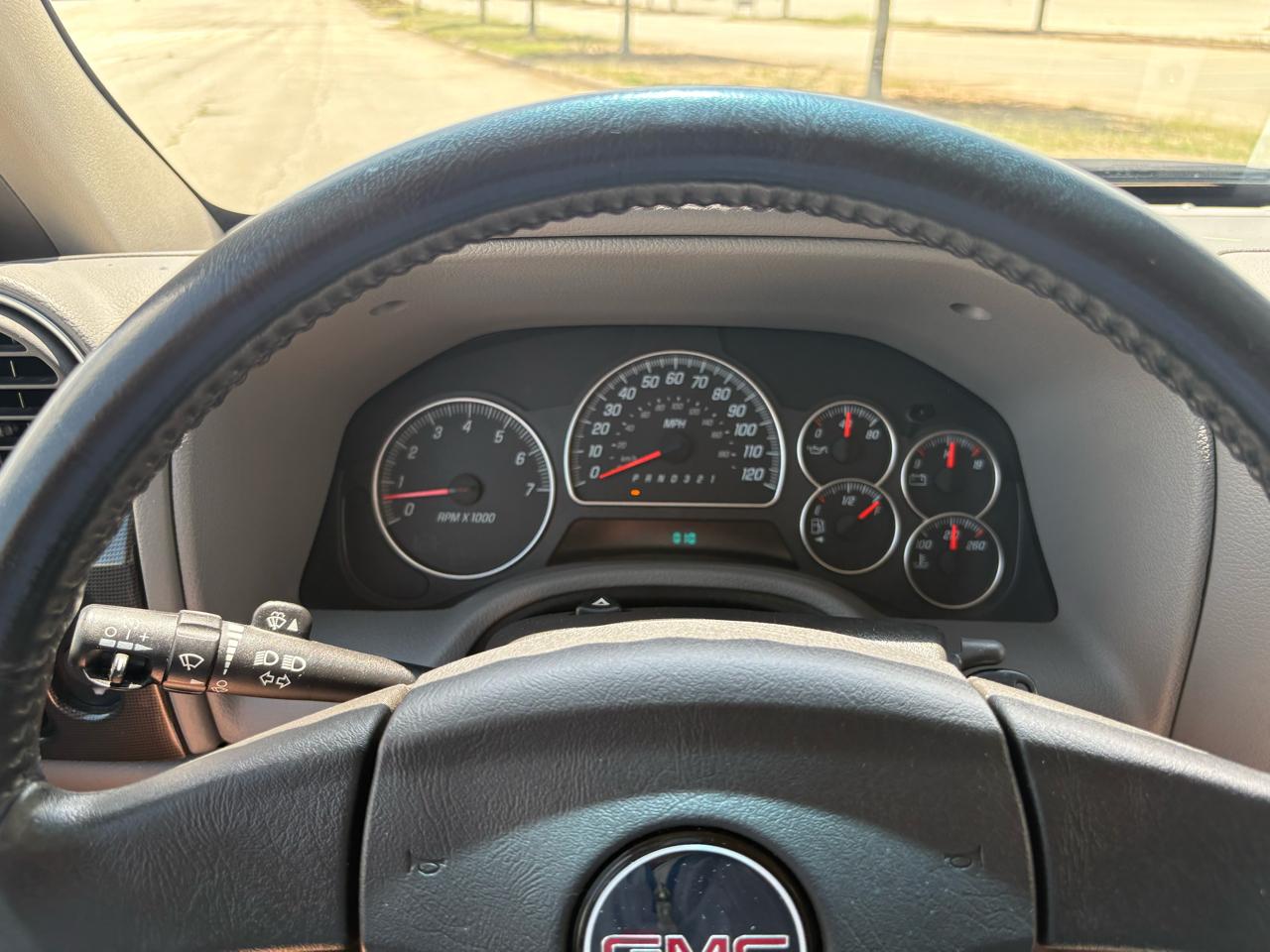 GMC Envoy 4dr 2WD SLE 2006