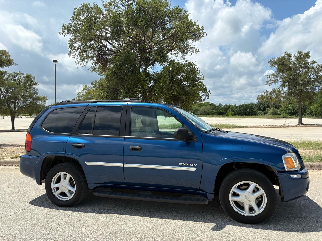 GMC Envoy 4dr 2WD SLE 2006