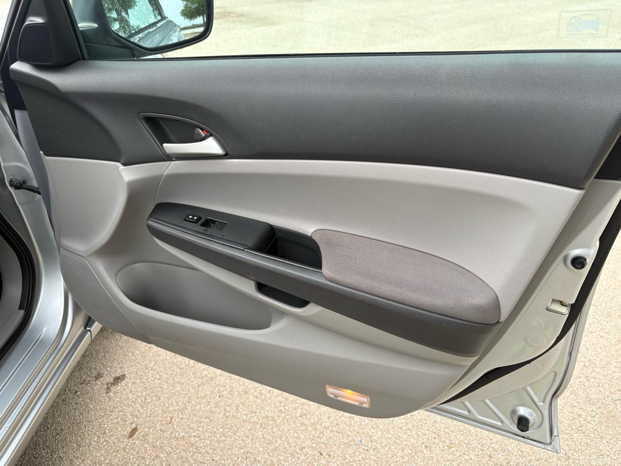 Honda Accord Sdn 4dr I4 Auto LX 2010