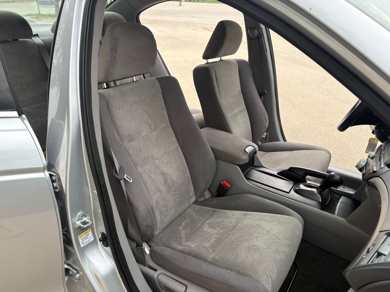 Honda Accord Sdn 4dr I4 Auto LX 2010
