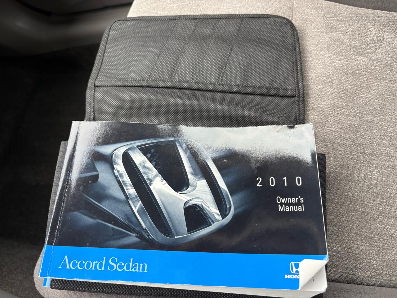 Honda Accord Sdn 4dr I4 Auto LX 2010