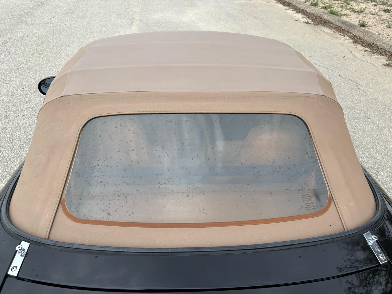 Mazda MX-5 Miata 2dr Convertible Popular Equipment Pkg Auto 1995