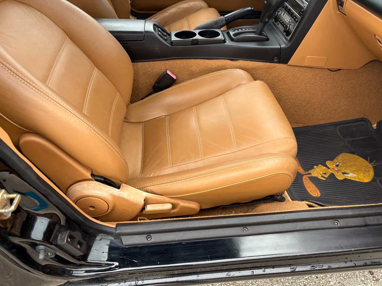 Mazda MX-5 Miata 2dr Convertible Popular Equipment Pkg Auto 1995