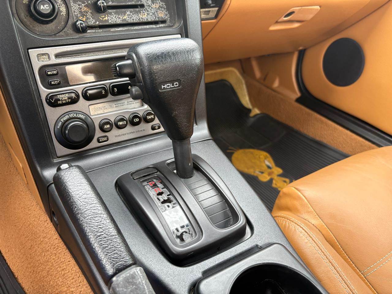 Mazda MX-5 Miata 2dr Convertible Popular Equipment Pkg Auto 1995